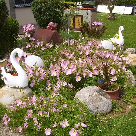 Lägenhetshotell Verginia Korinós