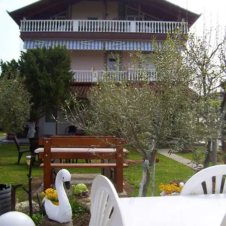 Verginia 3* Korinós